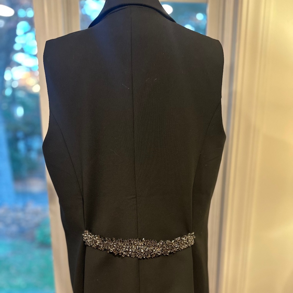 Maison d’Amelie Paris Sleeveless Vest.